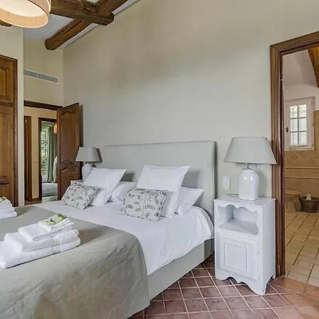 Βίλα Eden - Private 6-bed Estate With Tennis, Above Monaco *