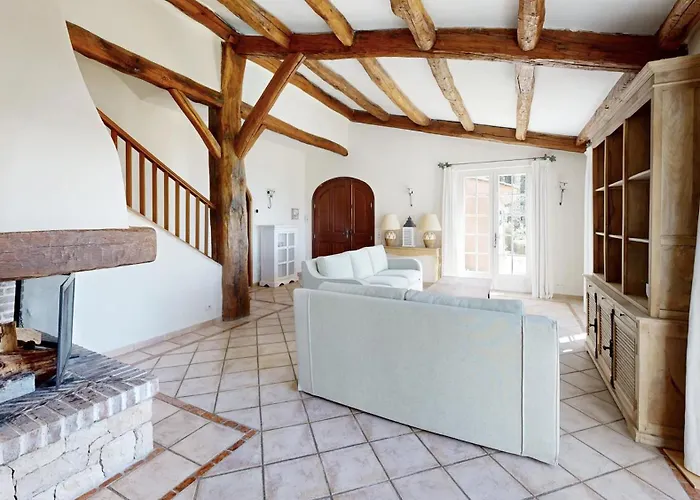 Luxury 6-bedroom With Heated Pool & Tennis Court Near Monaco *
