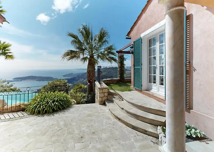 Willa Luxury 6-bedroom With Heated Pool & Tennis Court Near Monaco *