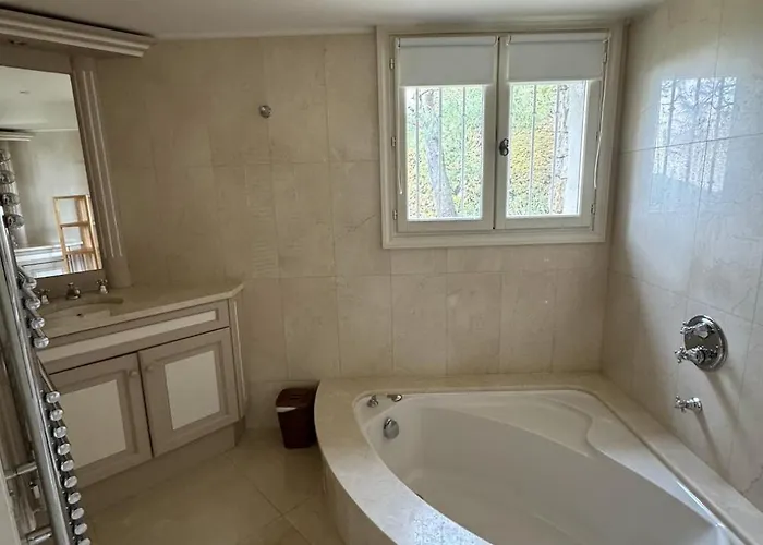 Luxury 6-bedroom With Heated Pool & Tennis Court Near Monaco Willa *