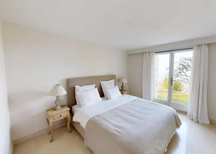 Luxury 6-bedroom With Heated Pool & Tennis Court Near Monaco Èze